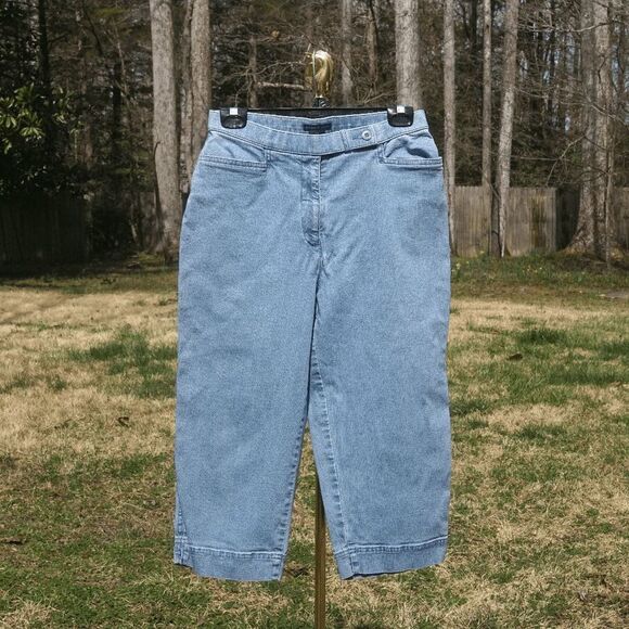 Westbound Petites Cotton Light Wash Capris - Picture 1 of 5